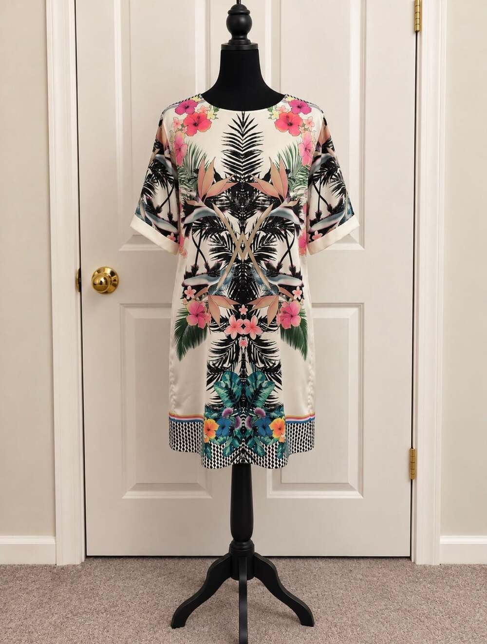 Capulet Tropical Print Short Sleeve Crew Neck Shift Dress Ivory